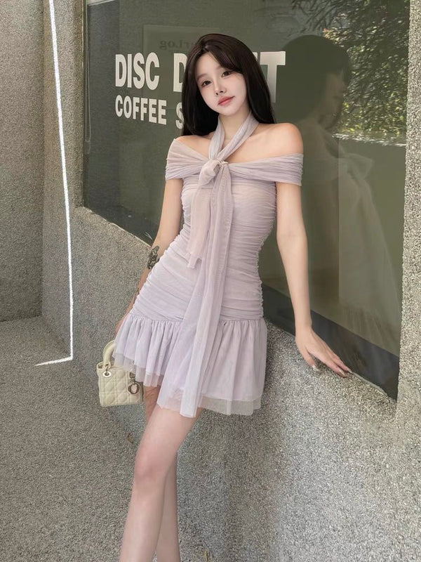 Three Quarters 25SS 挂脖一字肩连衣裙